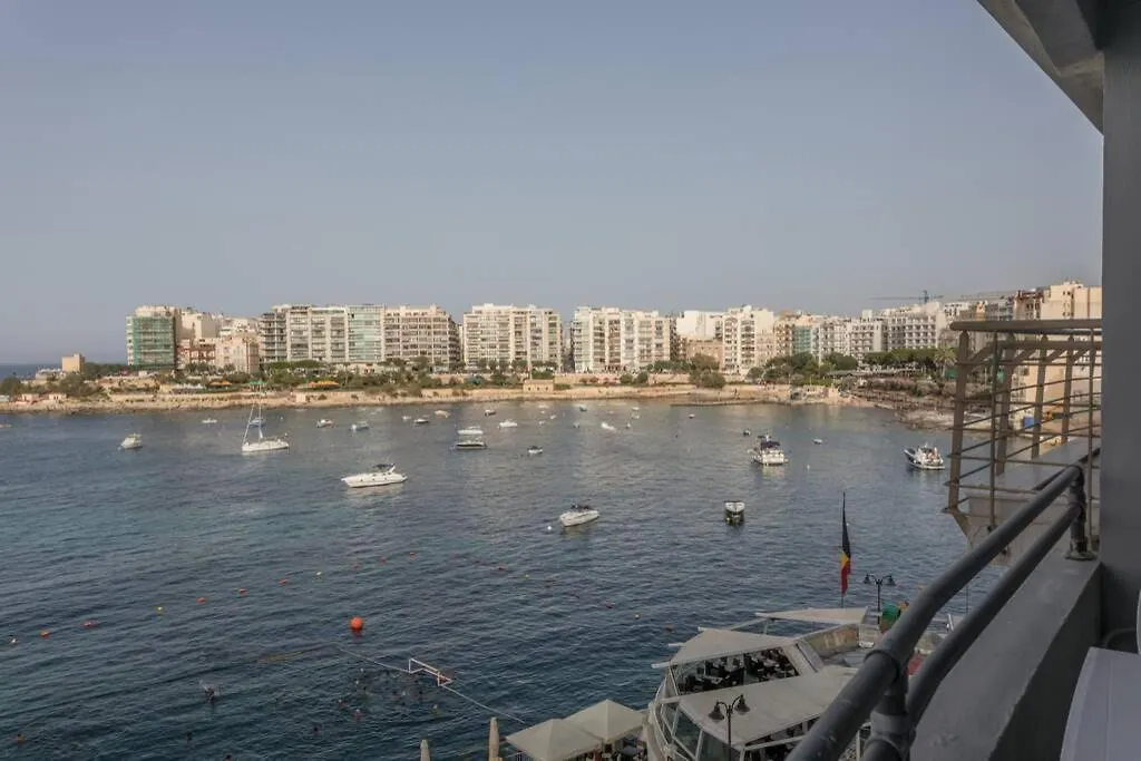 St Julians' Sea Front, Spectacular View, Apartment Saint Julian's