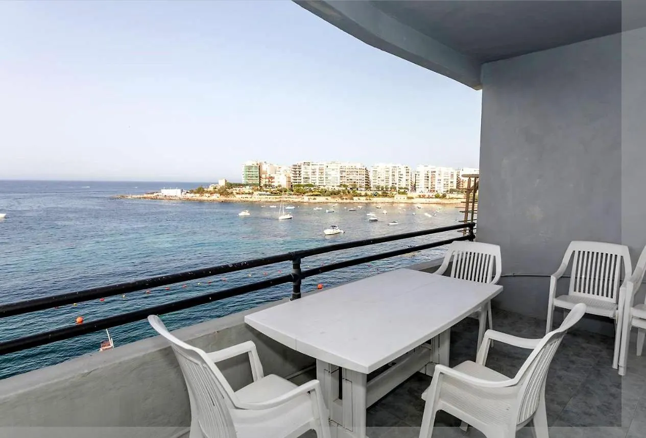 St Julians' Sea Front, Spectacular View, Apartment Saint Julian's