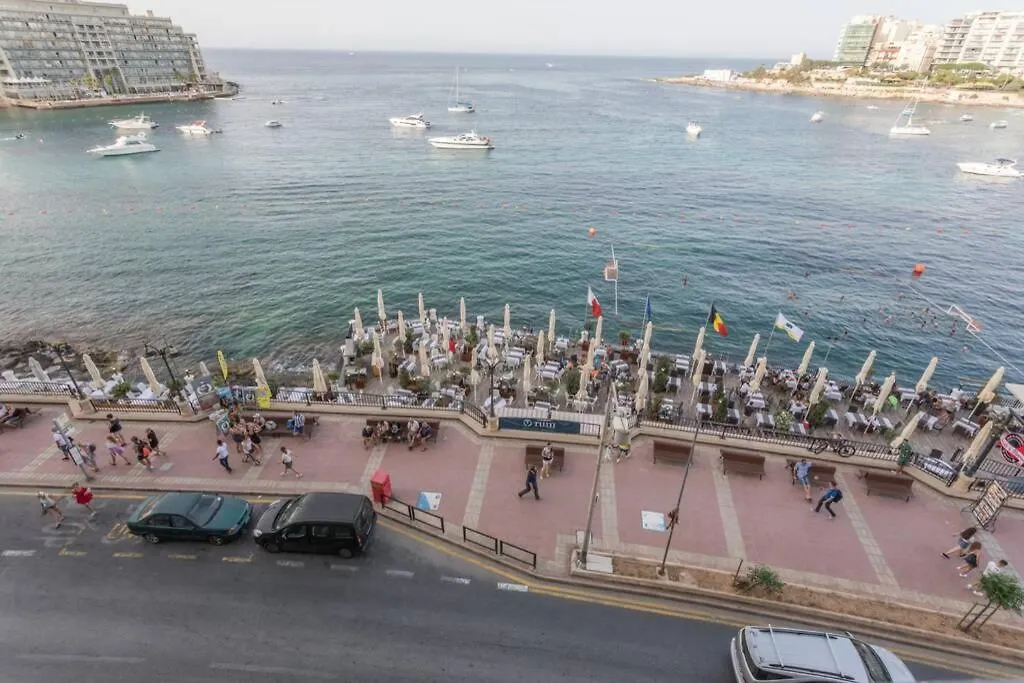 St Julians' Sea Front, Spectacular View, Apartment Saint Julian's